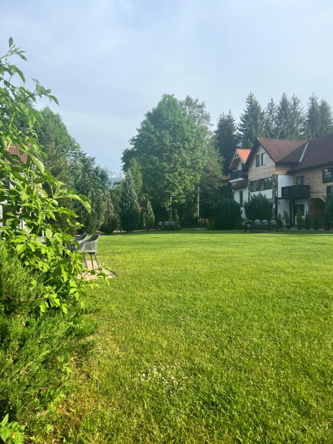 Garden Retreat (Adults Only) Hotel Törcsvár Kültér fotó