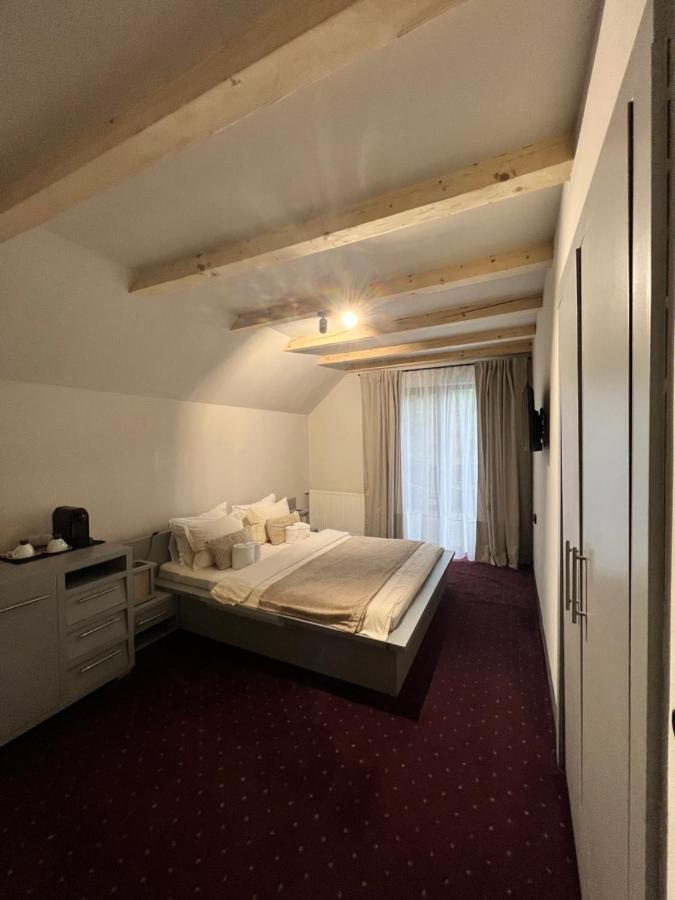 Garden Retreat (Adults Only) Hotel Törcsvár Kültér fotó