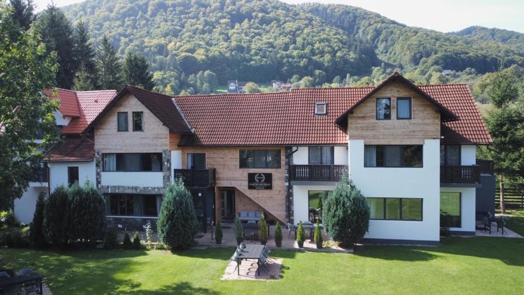 Garden Retreat (Adults Only) Hotel Törcsvár Kültér fotó