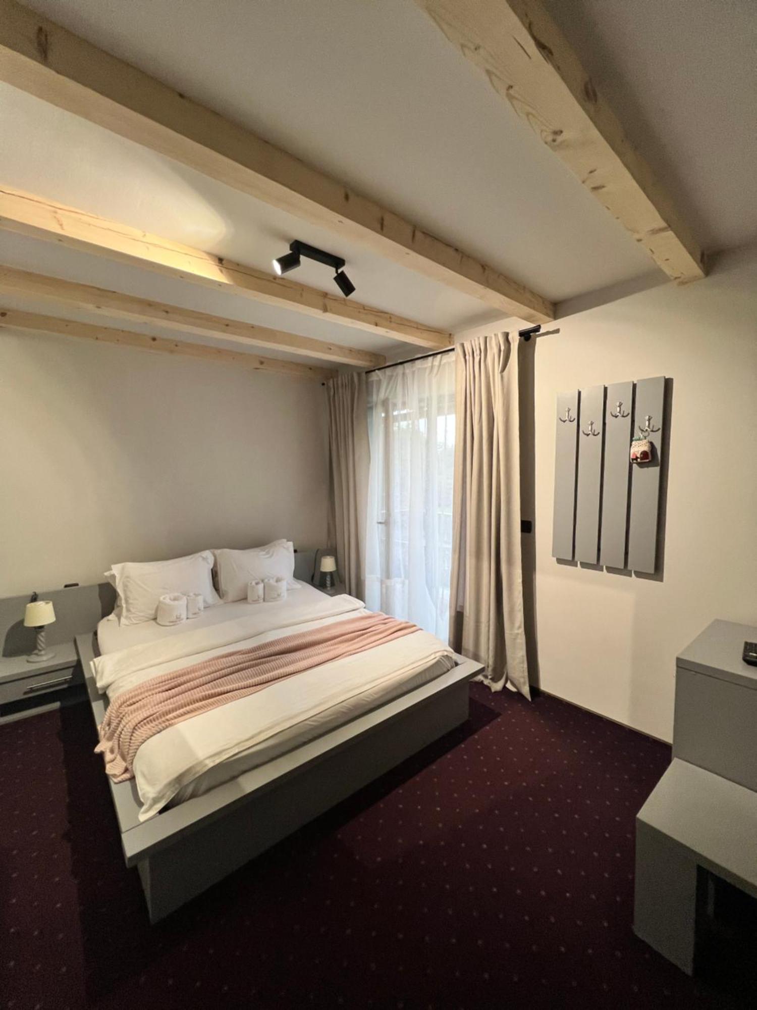 Garden Retreat (Adults Only) Hotel Törcsvár Kültér fotó